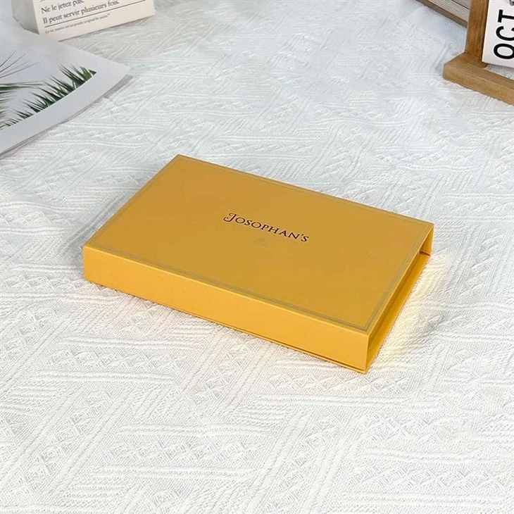 Macaroons Chocolate Box high quality
