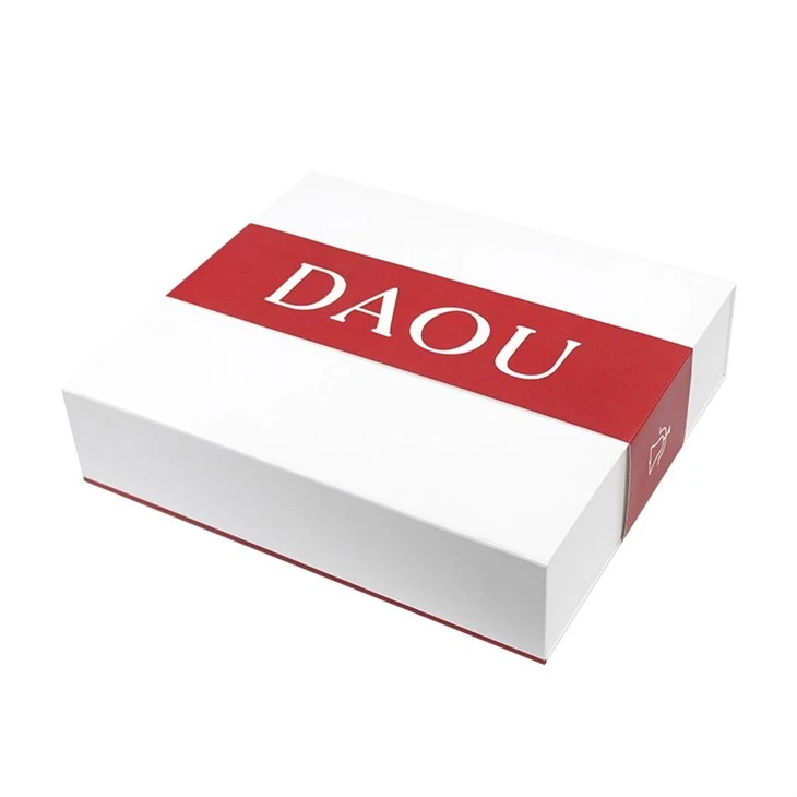 Magnetic Wine Box With Velvet Eva Insert